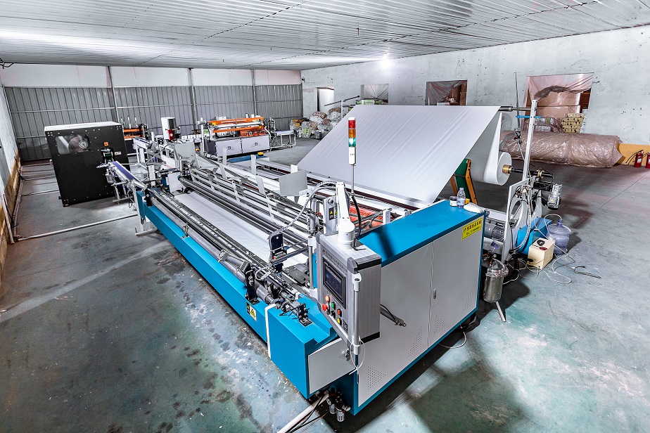 衛(wèi)生紙復(fù)卷機(jī) (3).jpg 衛(wèi)生紙復(fù)卷機(jī) (3).jpg