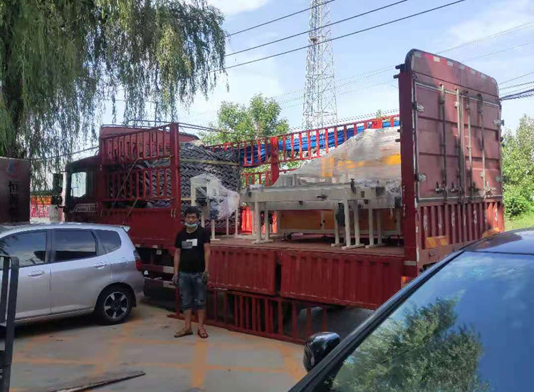 內(nèi)蒙鄂爾多斯喬海峰4.jpg 內(nèi)蒙鄂爾多斯喬海峰4.jpg